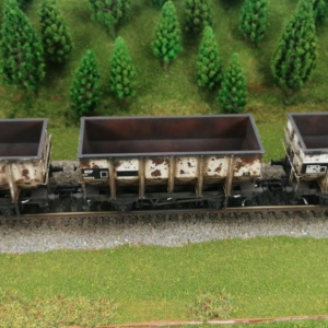 OO gauge rolling stock class HUO heavy weathering 1