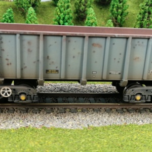 OO gauge rolling stock class JUA wagons light weathering 3