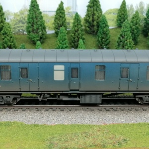 OO gauge rolling stock class parcels van faded heavy