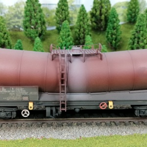 OO gauge rolling stock class silver bullett medium