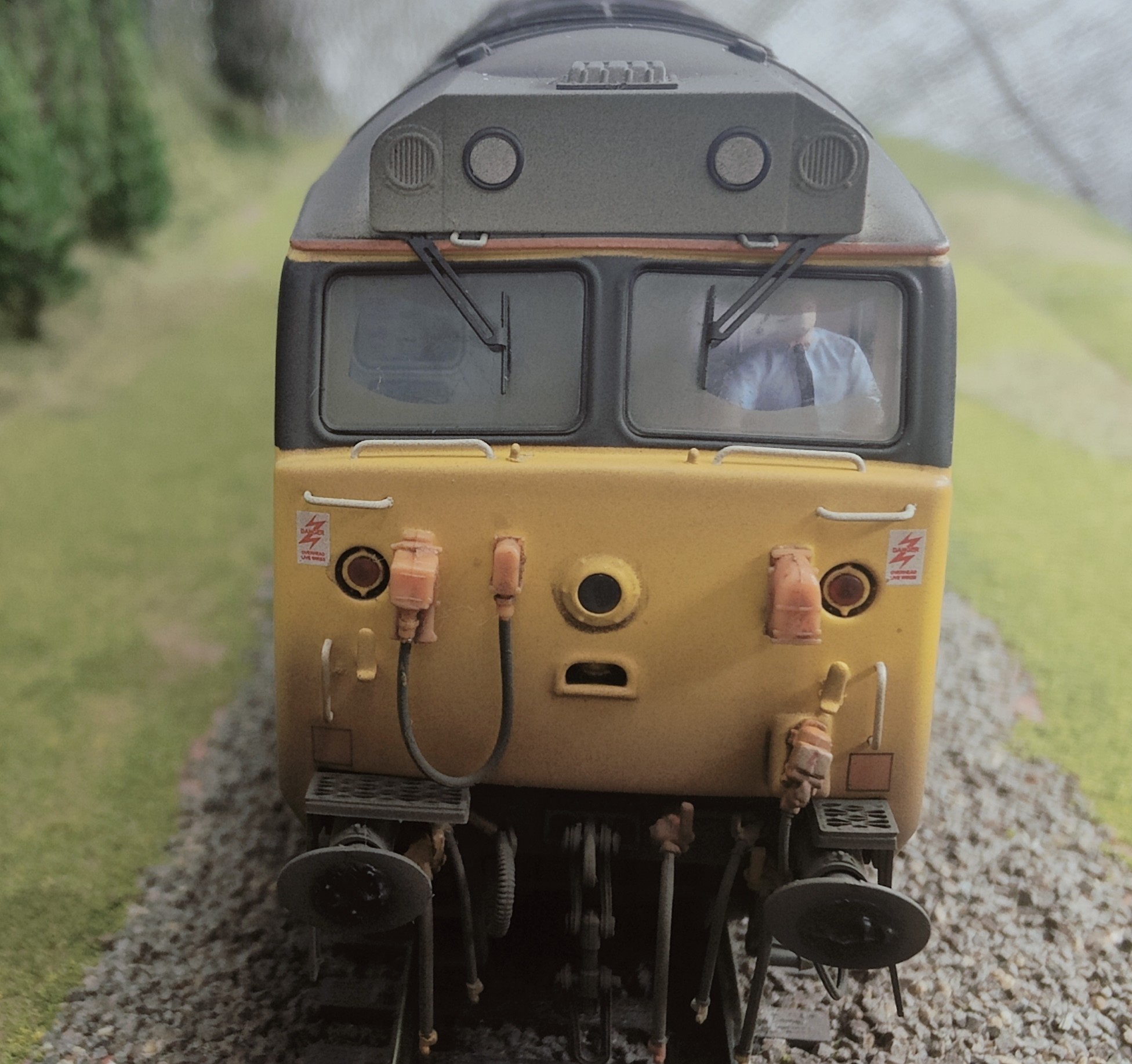 OO gauge diesel class 50022 heavy 5 OO gauge diesel class 50022 heavy 5