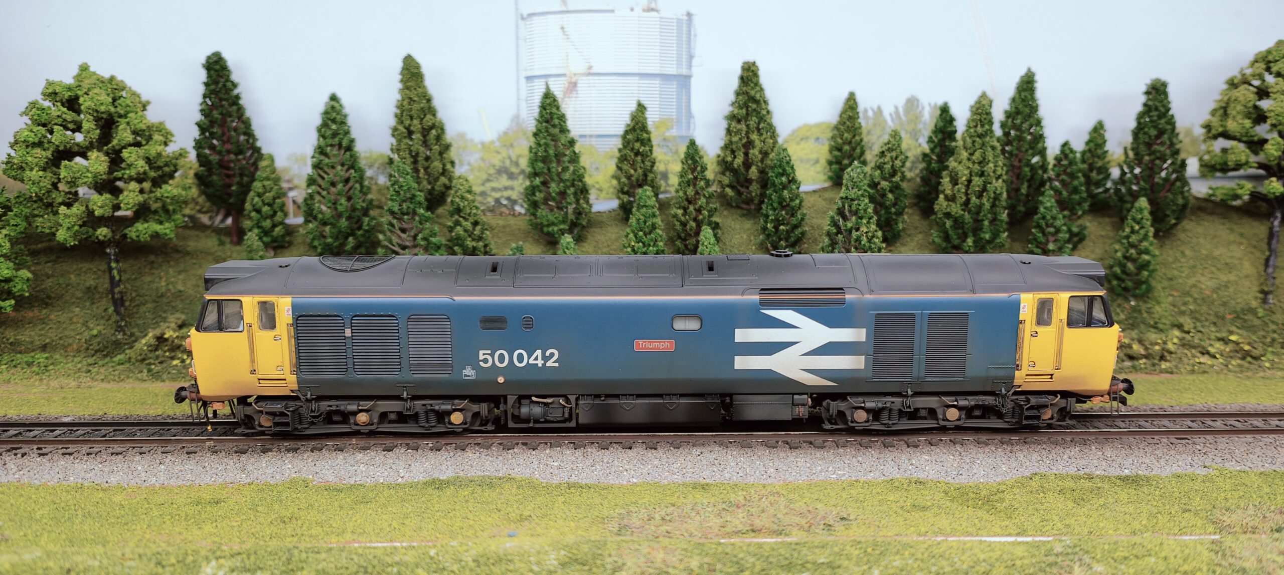 OO gauge diesel class 50042 medium 1 OO gauge diesel class 50042 medium 1