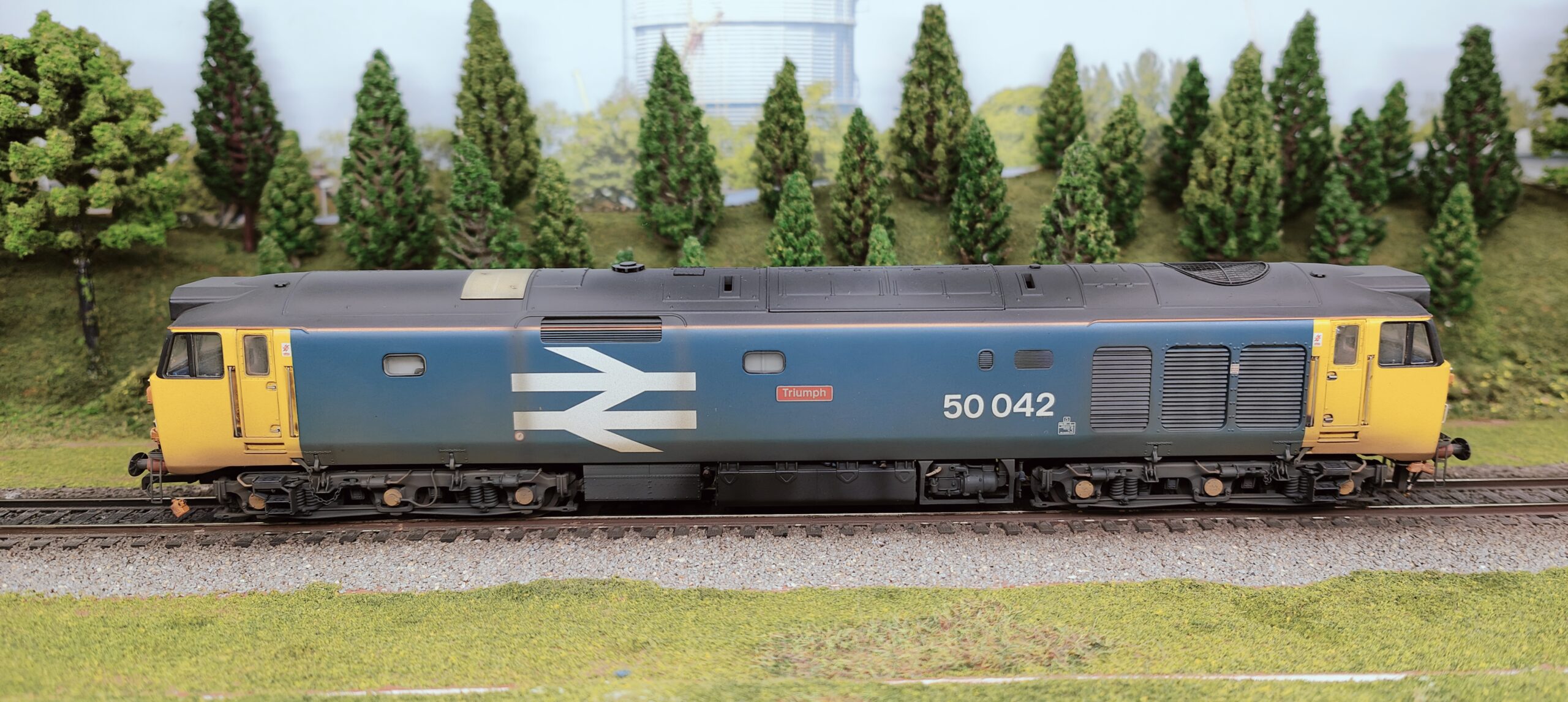 OO gauge diesel class 50042 medium 7 OO gauge diesel class 50042 medium 7